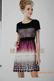 深度解析 女裝正品尾貨庫存的品牌折扣批發(fā)——從服飾研發(fā)到精品流通